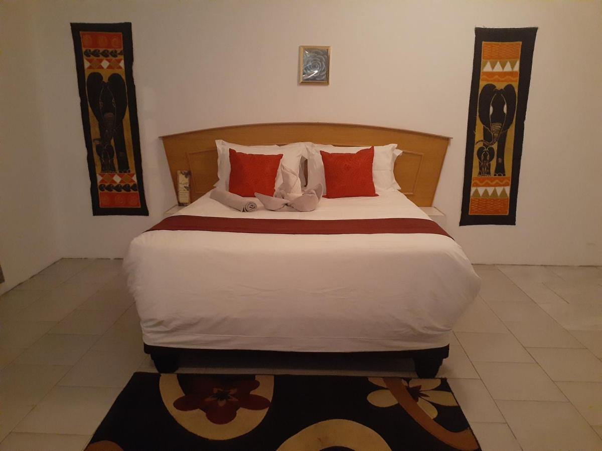 Sunshinevibe Guest House Kasane Luaran gambar